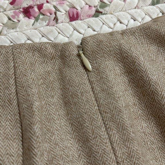 Burberry Wool Pencil Skirt US 4 - Picture 16 of 16